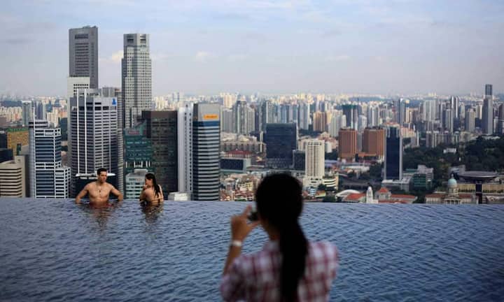 Platz 2: Singapur - Singapur: 22,46 Millionen Besucher
Die Top-Plätze belegen aufstrebende Städte in Asien. Weltweit die zweitmeisten Besucher konnte der Stadtstaat Singapur verbuchen. Die Gesamteinwohnerzahl beträgt knapp 5,5 Millionen Menschen - damit besuchten gut vier mal so viele Gäste wie Einwohner die Finanzmetropole.