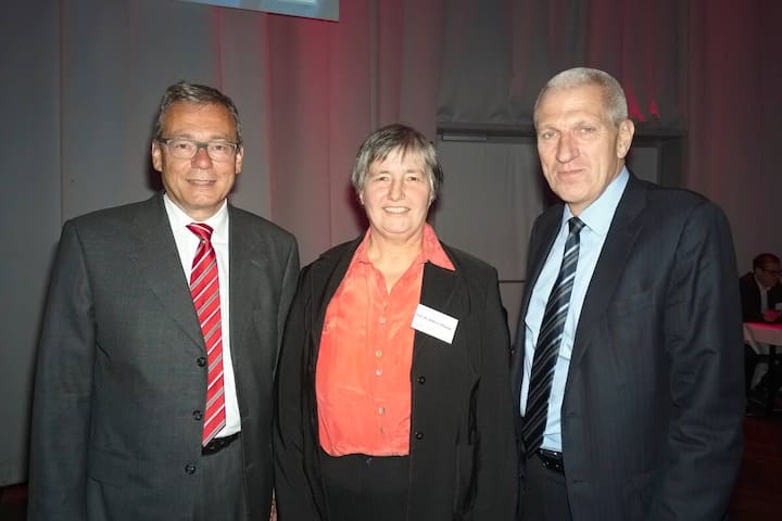 Die Referenten: Ruedi Noser, Nationalrat; Kathrin Atlwegg, Professorin bei Space Research & Planetary Sciences, Uni Bern; Pierin Vincenz, CEO, Raiffeisen Schweiz