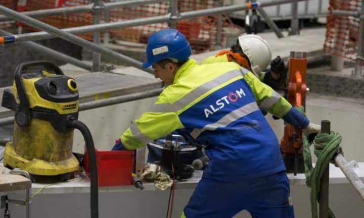 Die GE-Tochter Alstom wird in der Schweiz 1300 Stellen kürzen. Dies gab das Unternehmen am 13. Januar bekannt.