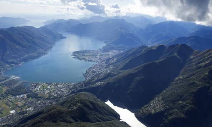 Die relativ hohe Bedeutung der Universität im Tessin kommt in der Teilrangliste Ausbildung und Weiterbildung klar zum Ausdruck. Sieg vor dem Kanton Freiburg.