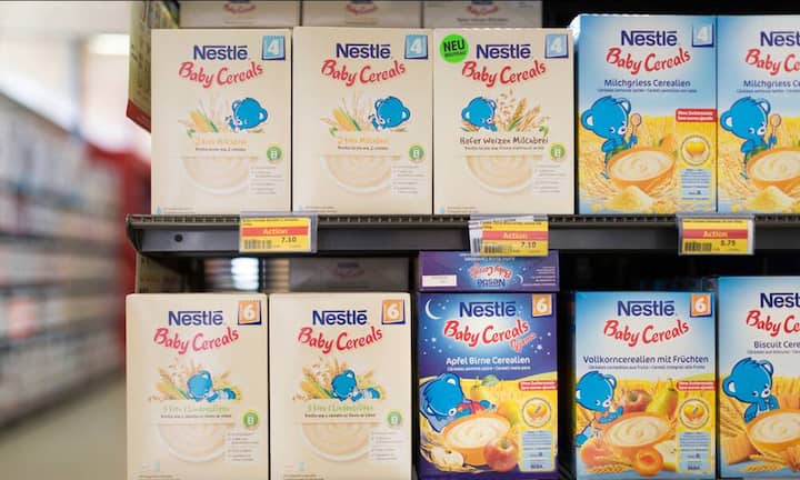 Rang 2: Nestlé (8 Milliarden Franken)Das Jahr 2016 markiert das 150-Jahr-Jubiläum von Nestlé und gibt der Marke die Gelegenheit, ihren Claim «Good Food, Good Life» zu zelebrieren. Nestlé investiert viel in die digitalen Bereiche sowie in Forschung und Entwicklung, konnte aber nicht verhindern, dass mit Maggi in Indien und Beneful in den USA zwei ihrer Produkte in Frage gestellt wurden und einen lokalen Imageschaden verursachten.