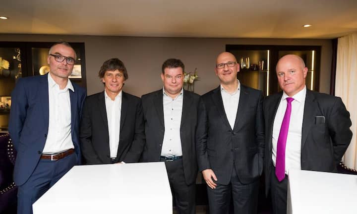 Markus Naef - Sunrise Communications AG, André Lüthi - Holding Globetrotter Group, Marc Kowalsky - BILANZ, Holger Spielberg - Credit Suisse AG, Peter Ohnemus - Dacadoo AG