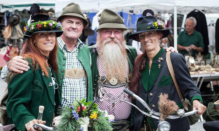 Platz 9 geht an Österreich mit einem Einkommen auf der mittleren Führungsebene von 71'453 Pfund (109'189 Franken). (Fachkräfte: 37'237 Pfund beziehungsweise 56'903 Franken)
_dChris/flickr/CC