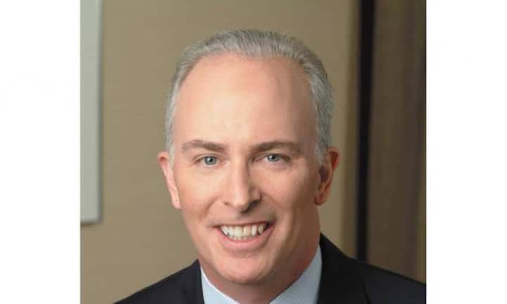 ... Robert J. McCann tritt nach sechs Jahren aus diesen Funktionen zurück. Die Bank lobt seinen Beitrag zur Neuaufstellung des Milliardengeschäfts der US-Vermögensverwaltung. McCann wird künftig als Chairman der UBS in den Vereinigten Staaten fungieren.