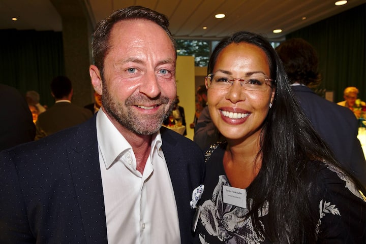 Renato Oliva, Admeira;
Sandra Frank-Dudler, Leonteq Securities AG