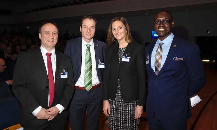 Felix Kolb, Leiter Key Account Management, Die Schweizerische Post AG;
Jan Remmert, Leiter Marketing, Die Schweizerische Post AG;
Sabina Furler, CEO, Beldona AG;
John Charles, Leiter Verkauf, Die Schweizerische Post AG