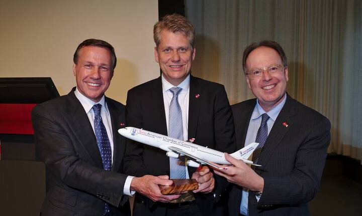 Martin Senn, CEO, Zurich Insurance Group AG, Präsident AMCHAM;
Harry Hohmeister, CEO, Swiss International Air Lines Ltd., alt Präsident AMCHAM;
André Kudelski, Chairman & CEO, Kudelski SA, Vice-Chairman of the Board, AMCHAM
