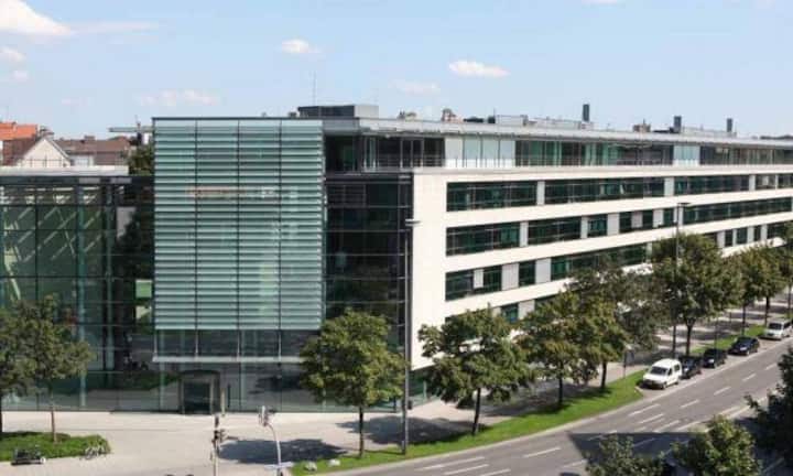 Münchener Hypothekenbank, Deutschland. Weiterhin bestehender Kapitalbedarf: Keiner.