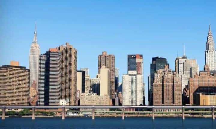 Auch in der Schweiz gab es mit dem Projekt Swissmetro vor gut 20 Jahren sehr konkrete Planungen für eine unterirdische Magnetschwebebahn.