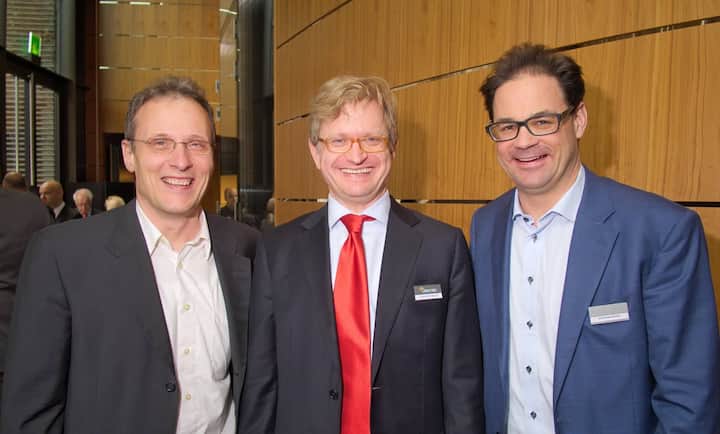Ernst Karim Hauser, managing director, Mountain Finance;
York-Peter Meyer, Executive Director, Leonteq AG;
Stephan Keiser, Head of Private Banking Zurich, EFG Bank AG