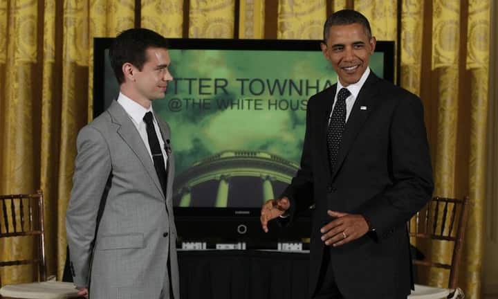 Bevor er mit der Idee eines Instant-Messaging-Services Karriere machte, war Jack Dorsey ein leidenschaftlicher Skater. Als Student an der New York University bastelte er an einem Programm, um schneller ein Taxi zu bekommen. Als er zum Gründer und CEO von Twitter wurde, war Dorsey 30 Jahre alt.