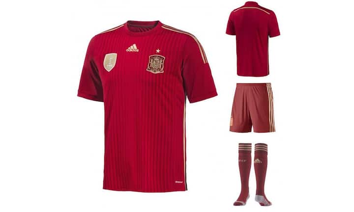 Nett: Spanien: Der aktuelle Weltmeister und einer der Favoriten an dieser WM, ist von Adidas ausgerüstet.