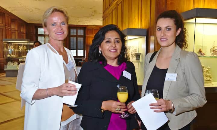 Karin Magnaini, Business Development, CEO Positions AG;
Roxana Paz, Manager, Platform Networking for Jobs;
Martina Erb, Project Manager, Platform Networking for Jobs