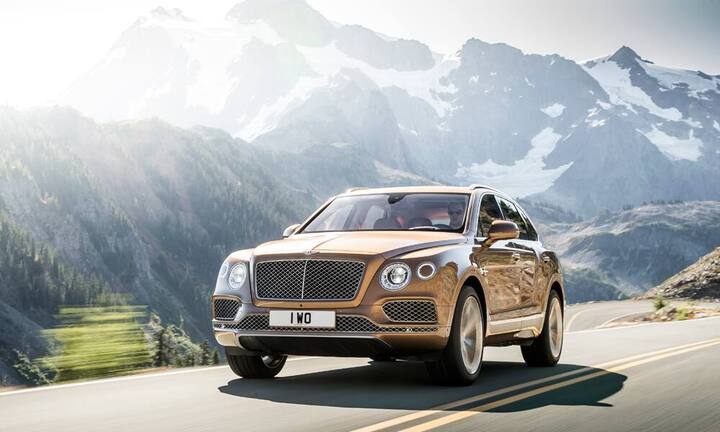 Bentley BentaygaDer Bentayga ist der seit langem erwartete W12 SUV und der schnellste, leistungsstärkste SUV der Welt. Mit 600 PS und einem Acht-Stufen-Automatikgetriebe prescht der Bentayga in vier Sekunden von 0 auf 100 Stundenkilometer, die Höchstgeschwindigkeit liegt bei 301 Stundenkilometern.