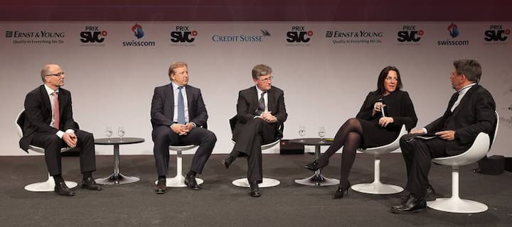 Wirtschaftstalk: Roger Wüthrich-Hasenböhler, Leiter KMU & Mitglied der Konzernleitung Swisscom AG; Hans-Ulrich Meister, Head Private Banking & CEO Region Switzerland, Credit Suisse; Bruno Chiomento, CEO, Ernst & Young AG; Petra Jenner, Country Manager Schweiz; Stephan Klapproth, Moderator