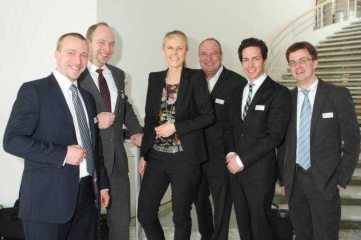 Das Gastgeberteam: David Maus, energy factory AG; Justus Julius Kunz, Institut für Führung und Personalmanagement; Heike Bruch, Professorin, Institut für Führung und Personalmanagement; Jens Maier, Institut für Führung und Personalmanagement; Markus Rittich, Institut für Führung und Personalmanagement; Hendrik Hüttermann, Institut für Führung und Personalmanagement