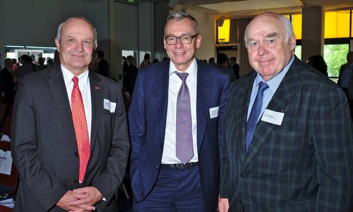 Martin Naville, CEO, Swiss-American Chamber of Commerce;
Ruedi Noser, Unternehmer und Ständeratskandidat;
Ulrich Bremi, Alt Nationalrat FDP