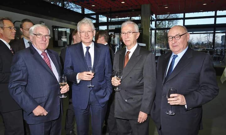 Kurt Schildknecht, Ehemaliges Stellvertretendes Mitglied des Direktoriums, SNB;
Jean-Pierre Danthine, Vizepräsident des Direktoriums, SNB;
Niklaus Blattner, Ehemaliger Vizepräsident des Direktoriums, SNB;
Ulrich Grete, Ehemaliger Generaldirektor, SBG