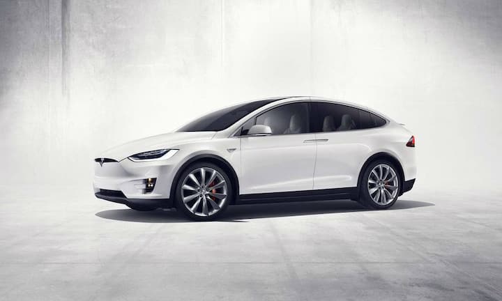 Mit dem Model X kann man ganze 400 Kilometer mit einer Aufladung fahren. Unter Idealbedingungen sind es sogar ganze 730 Kilometer. Keystone