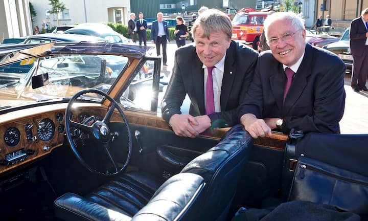 Rolf Weinert, Geschäftsführer, Avalon Premium Cars GmbH, Stuttgart;
Christoph Blocher, alt Bundesrat