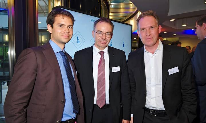 Andreas Heizmann, Senior Consultant, Farner Consulting AG;
Thomas Bieger, Rektor, Universität St. Gallen;
Roman Geiser, CEO & Managing Partner, Farner Consulting AG