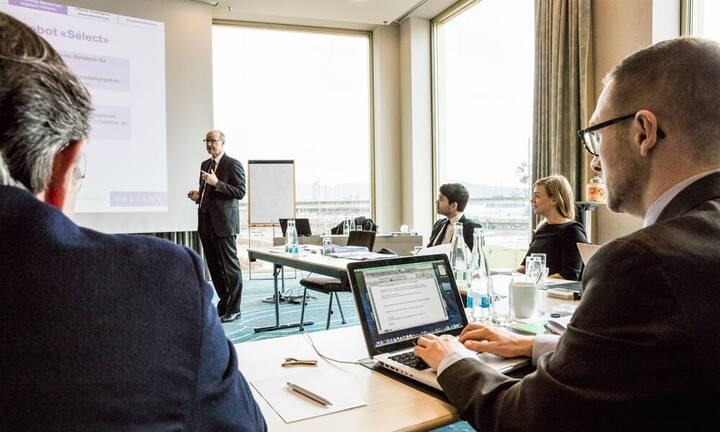 Am Anlagevorschlag der Bank Valiant hat die Jury wenig auszusetzen: gut ausbalanciert, es werden retrozessionsfreie Produkte verwendet und das Risiko wird breit gestreut.