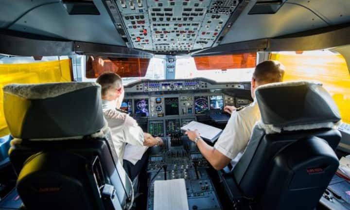 Rang 10: Ein Emirates Co-Pilot verdient zu Beginn seiner Laufbahn rund 69'000 Euro. Sobald man als Kapitän angestellt ist, gibt es 98'000 Euro.