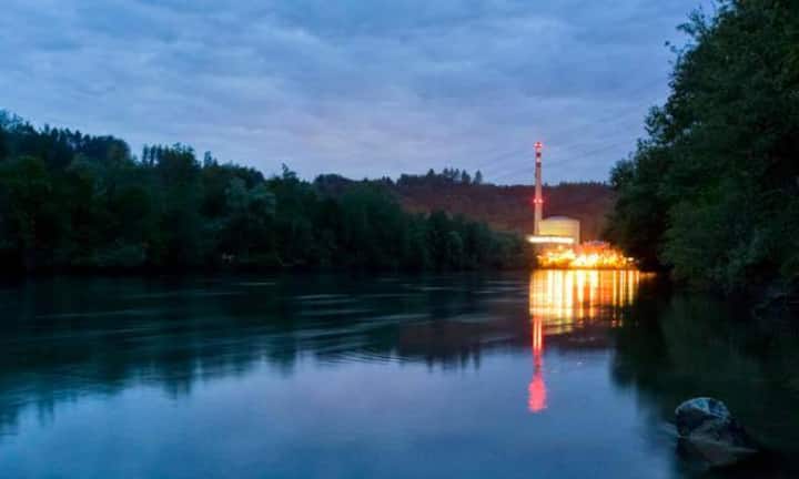 Mühleberg (1972)
Status: Produziert
Leistung (MWnetto): 373
Normalproduktion (TWh/J): 3,0
Produktion 2015 (TWh): 2,9