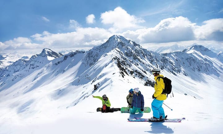 Die besten Destinationen der Alpen, von der Handelszeitung gekürt:Hier sind Familien Könige
Mit 46 Punkten belegt die Lenzerheide den 5. Platz in der Kategorie «For Kids».