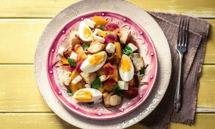 HelloFresh Tag 2: Der Mediterrane Brotsalat «Panzanella» mit Bacon, wie er aussehen soll.HelloFresh