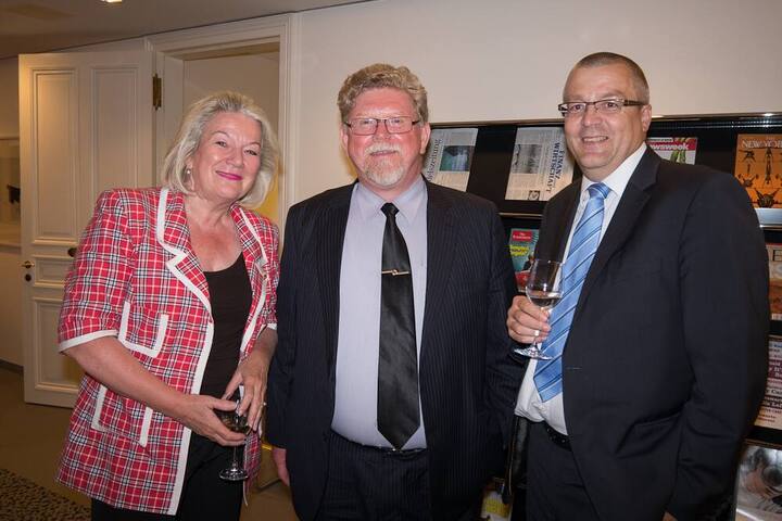 Barbara Heise, Head of Health Care, Bayer (Schweiz) AG; David Ebsworth, CEO und Direktionspräsident Galenica Gruppe; Jakob Küng, CEO Boigt AG Pharma Grosshandel