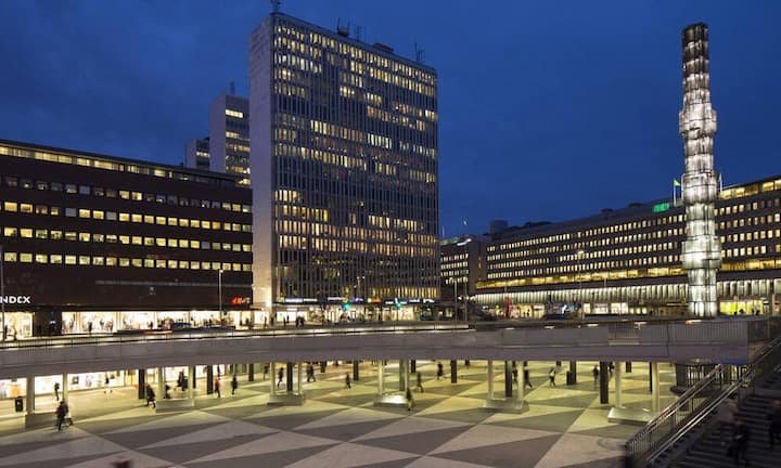 Rang 3: Stockholm
Den Bronzeplatz in diesem Ranking belegt die Hauptstadt von Schweden: 528 Dollar pro Tag.