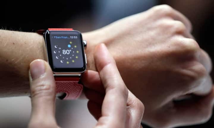 Nach rund eineinhalb Jahren bringt Apple zudem eine zweite Version seiner Computer-Uhr heraus. Mit der neuen Apple Watch Series 2 wird man auch schwimmen können.