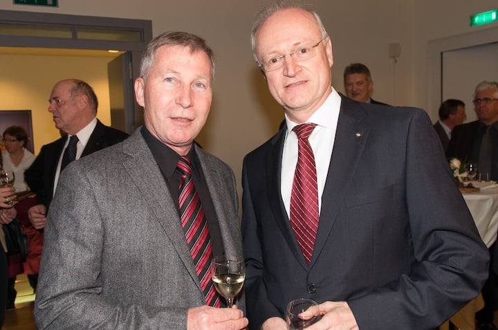 Alfred Schmid, VR-Präsident FC Aarau; Hans Peter Häberling, Direktor NAB