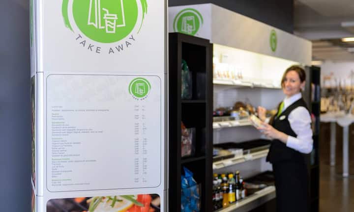 Das sind die grössten Schweizer Gastronomieunternehmen:Platz 5: Eldora (früher DSR), RolleUmsatz 2014: 295,0* Millionen FrankenAnzahl der Betriebe: 280Anzahl Mitarbeitende: 1700**Schätzung. Quelle: Food-Service