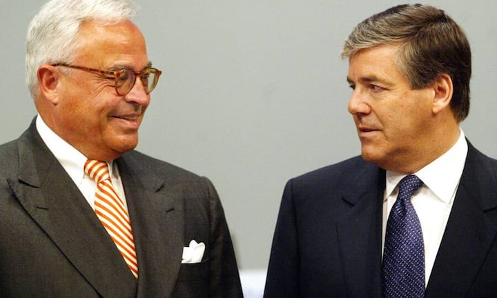 ... Deutschen Bank. Dort löste er im Jahr 2002 Rolf Breuer (r.) an der Spitze des Konzerns ab. Der Sohn eines  ...