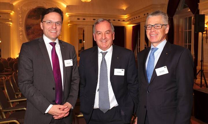 Andreas Gerber, Managing Director Corporate & Institutional Clients, Credit Suisse AG;
Ernst Balmer, Verwaltungsratspräsident, BV group;
Urs P. Gauch, Leiter Departement Firmenkunden, Raiffeisen Schweiz