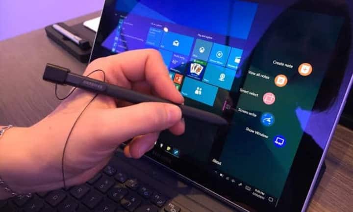 Der S Pen zeigt sich im Kurztest gut in der Handhabung und reaktionsschnell. Die Spitze ist 0,7 mm dünn. Nachteil: Er kann nicht am Gerät befestigt werden.