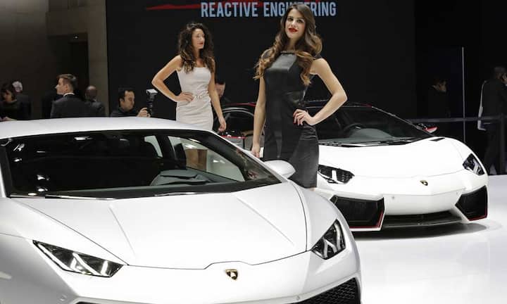 Lamborghini Aventador
Lamborghini Aventador ist ein Supersportwagen des Fahrzeugherstellers Lamborghini. Das erste Modell der Reihe hatte bereits im März 2011 auf dem Genfer Auto-Salon seine Premiere.