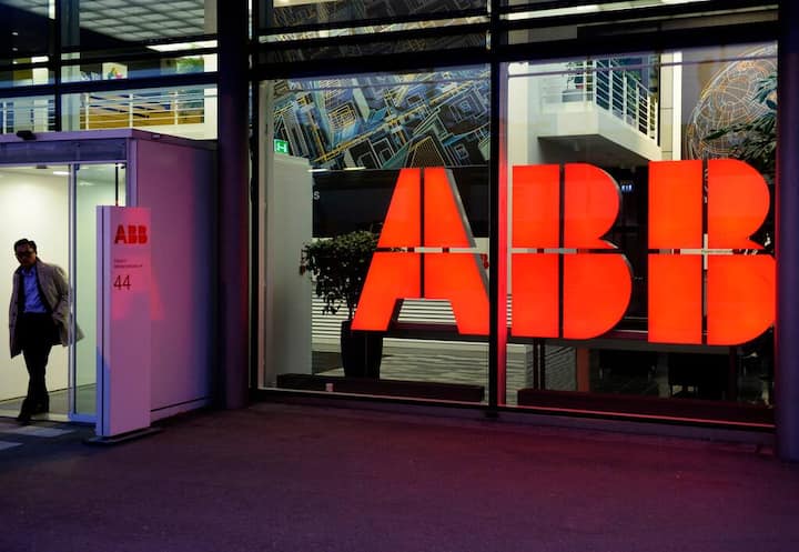 Unter den Ingenieuren fühlen sich die meisten Nachwuchs-Fachkräfte vom grössten Schweizer Technologie-Konzern ABB angezogen.