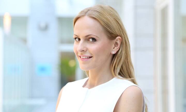 Lifestyle-Bloggerin Nel Olivia Waga hat fünf beliebte Schweizer Luxus-Hotels getestet, in denen die Businessfrau von heute nicht nur Energie tanken sondern hervorragend abschalten und sich verwöhnen lassen kann.