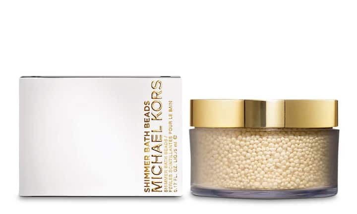 Michael Kors: «Shimmer Bath Beads» für den besonderen Badeluxus. 45 Franken.