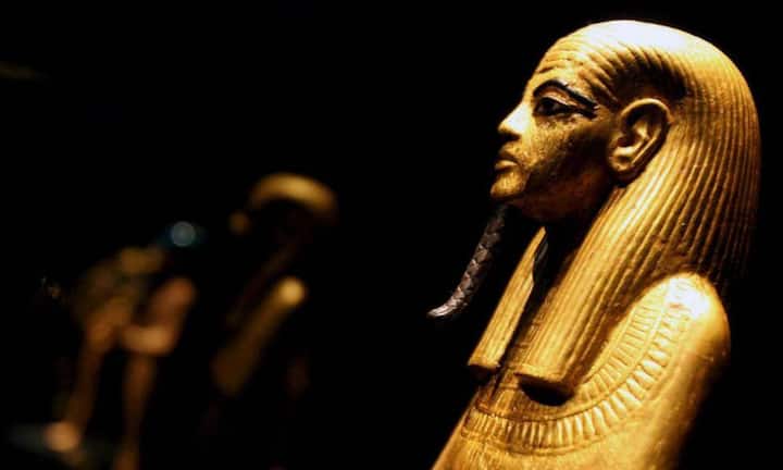 Dass der gute Ptahhotep durch die Niederschrift seiner Lebensmaximen 4000 Jahre später zu Berühmtheit kommen würde, hätte er vermutlich nicht gedacht. Die Tipps für das richtige Verhalten bei Streit (oder in Meetings) erschienen kürzlich in neuer Übersetzung von Toby Wilkinson.