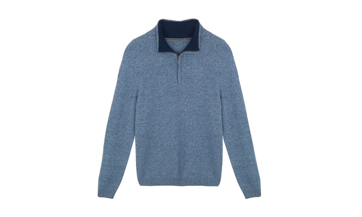 Casual: Maddison
Zum Casual-Look passt dieser zweifarbige Pullover aus Kaschmir und Merinowolle mit Reissverschluss am Stehbundkragen perfekt. Erhältlich bei Manor. Preis 99 Franken