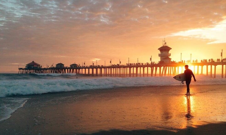 Platz 3: Als Küsten- und Surfstadt im südkalifornischen Orange County profitiert Huntington Beach, CA vom nahegelegenen Newport Beach, wo viele lukrative Firmen angesiedelt sind. Von den hier lebenden Millennials haben mehr als 5 Prozent ein Jahreseinkommen von mehr als 350'000 Dollar.