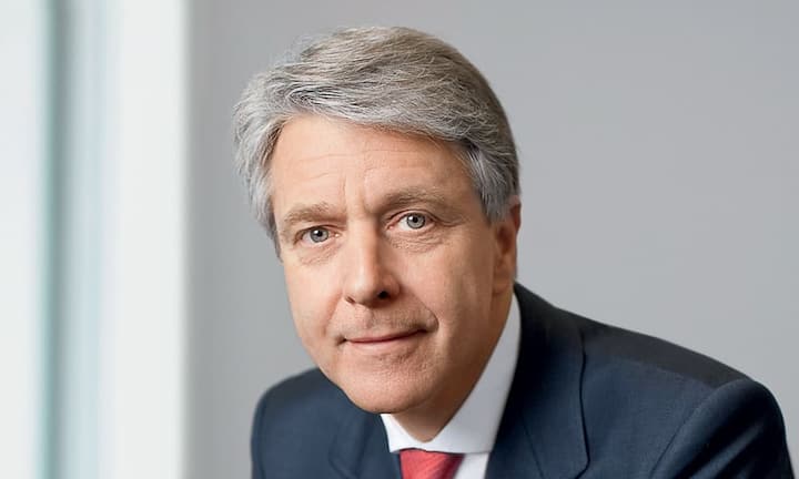 Die Chefs:Präsident Herbert Scheidt und sein CEO müssen sich nun im neuen Machtgefüge zurechtfinden. Der Deutsche ist seit 2011 Präsident und galt als enger Vertrauter von Hans Vontobel - zusammen wehrten sie sich gegen Übernahmeversuche.