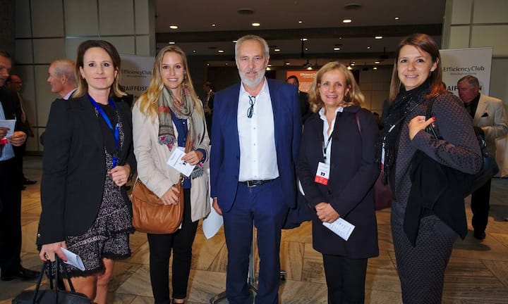 Angela Linsi, Immobilienberaterin, Walde & Partner Immobilien AG;
Nicoletta Gschwend, Walde & Partner Immobilien AG;
Peter Felser, Inhaber, Felser Brand Leadership;
Gabriella Grossenbacher, Immobilienberaterin, Walde & Partner Immobilien AG;
Judith Bürgler, Immobilienberaterin, Walde & Partner Immobilien AG