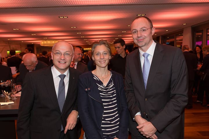 Matthias Pfammatter, Vizepräsident Delegiertenversammlung MGB; Ruth Rauschenbach, MGB; Gert Silber, Riseria Taverne AG