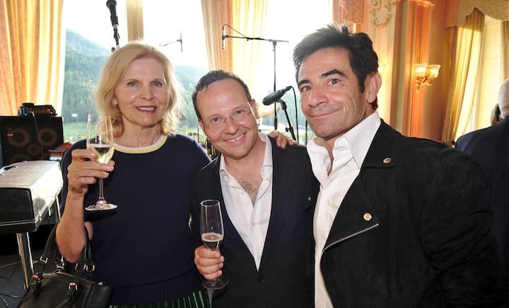 Hildegard Schwaninger, Kolumnistin;
Claudio Zuccolini, Comedian;
Schoscho Rufener, Eventmanager