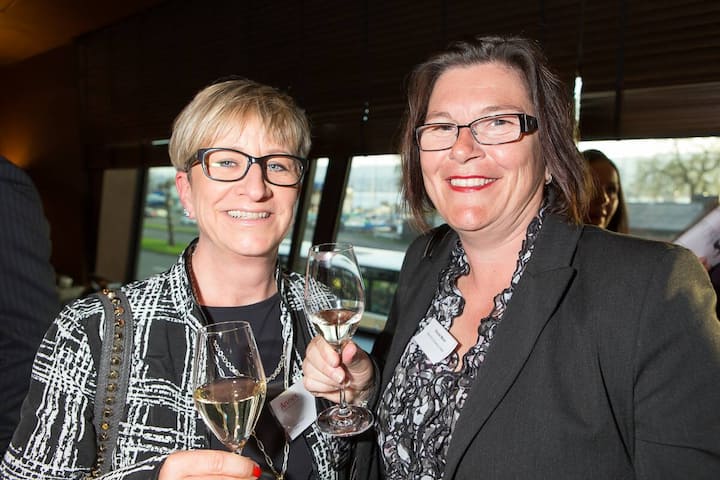 Ingrid Ziegler, Annex; Sibylle Menti, Swiss Re Company Ltd.